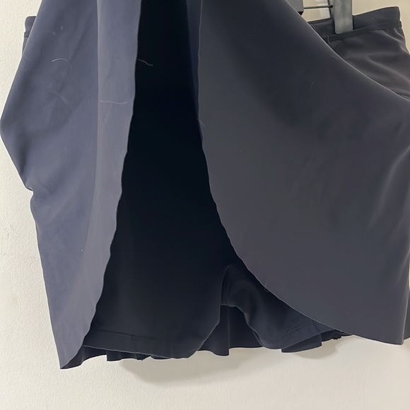 Athleta Black Match Point Skort 13.5” Size Medium - Picture 10 of 12